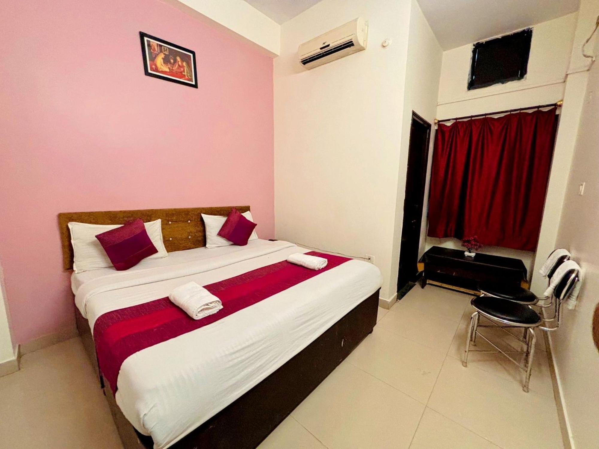 Hotel Sunrise Inn Kota  Buitenkant foto