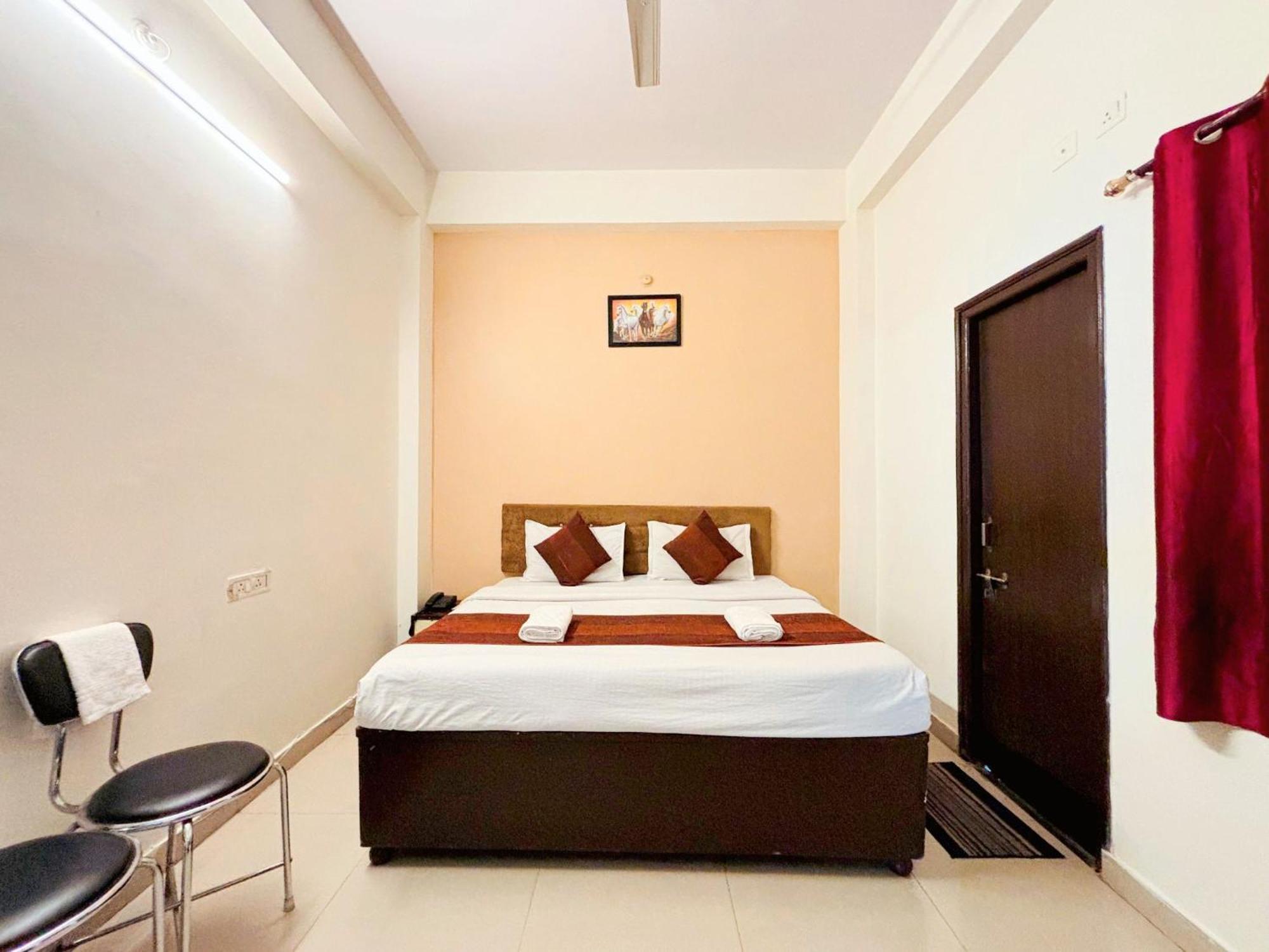 Hotel Sunrise Inn Kota  Buitenkant foto